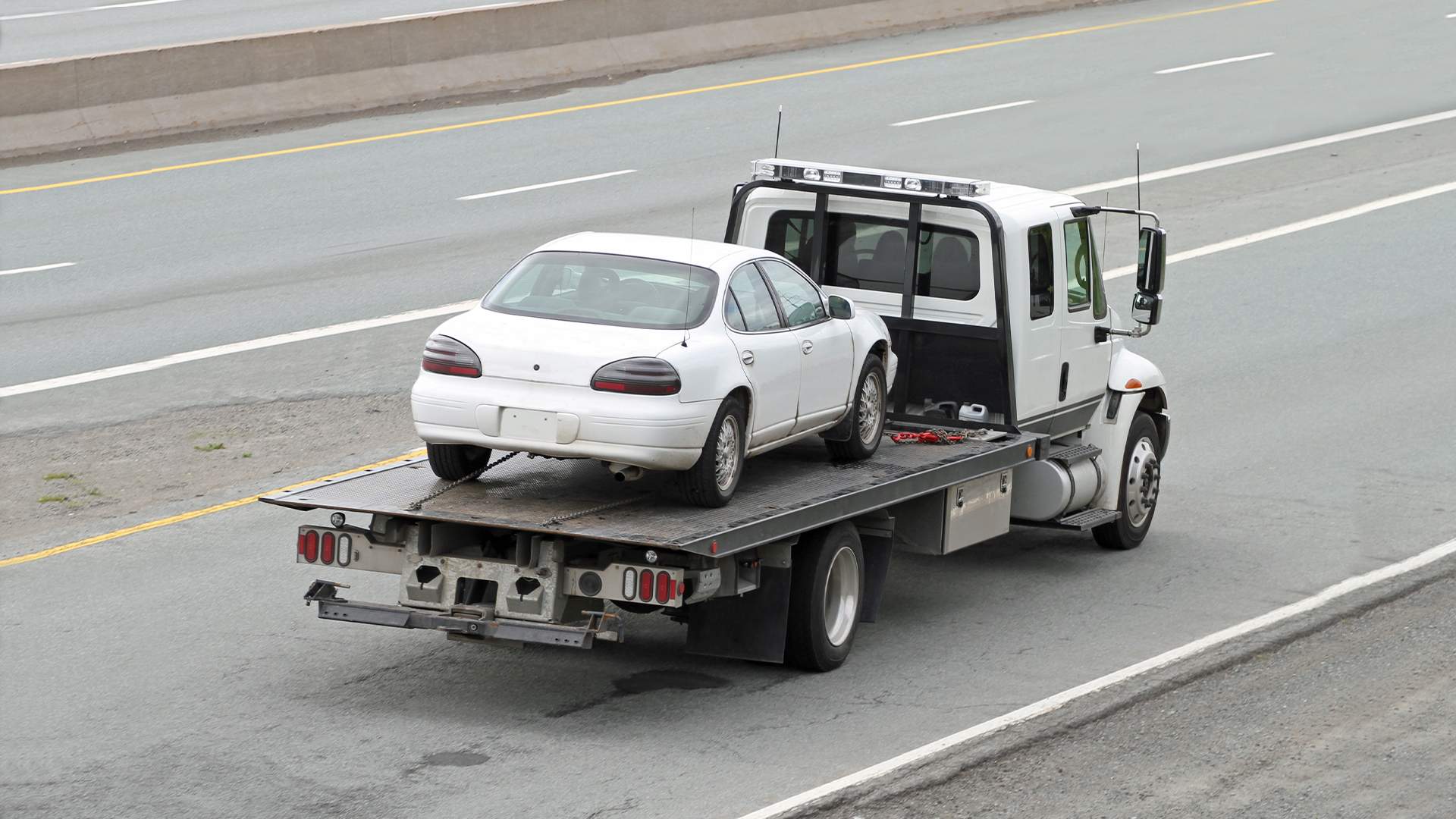 OPP enhances public safety with new program to screen tow truck drivers